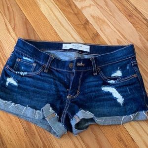 Ripped denim shorts
